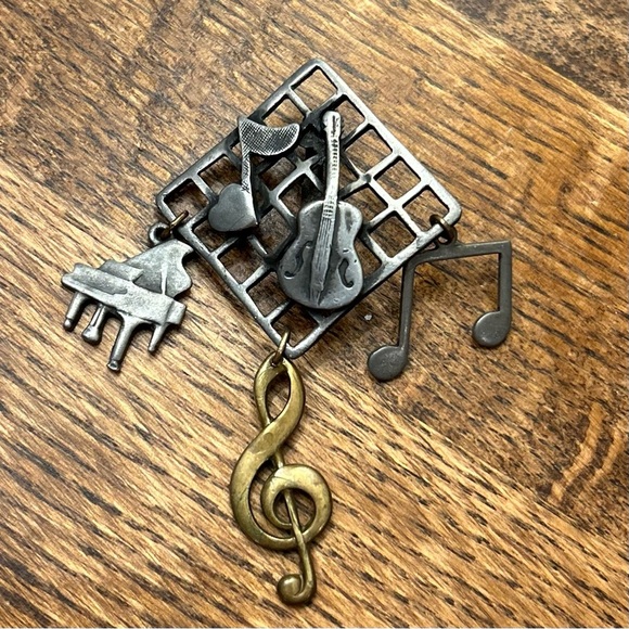Vintage Music Note Brooch Piano Guitar Multi Tone Metal - Picture 3 of 7